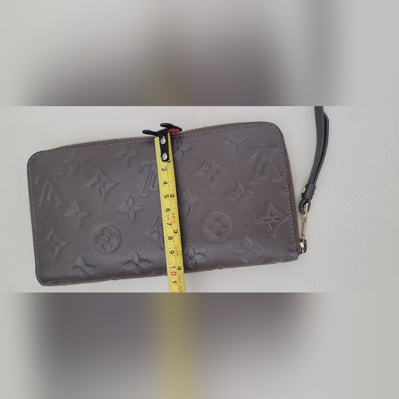 Louis Vuitton Monogram Empreinte Zippy Wallet in brown - Picture 9 of 12